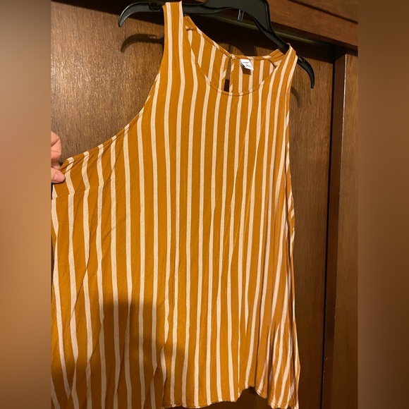 Orange and white vertical striped tank - Picture 3 of 4